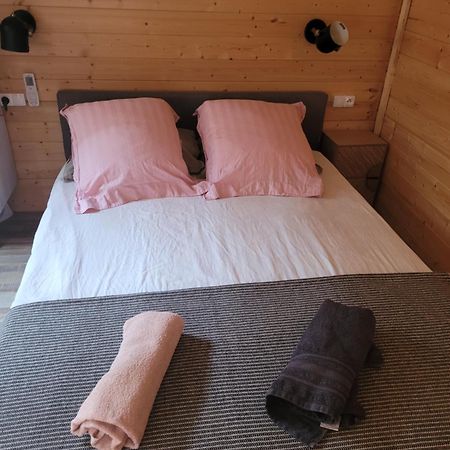 Loue Chalet De 11M2 Auribeau-sur-Siagne Exteriér fotografie