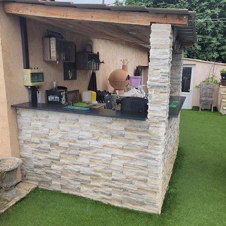 Loue Chalet De 11M2 Auribeau-sur-Siagne Exteriér fotografie